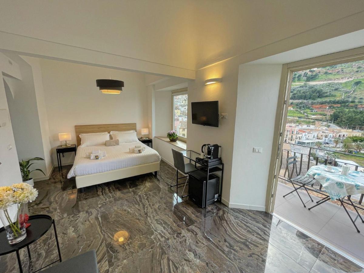 Suite Altamarea "Sea View Studios" Castellammare del Golfo Zewnętrze zdjęcie